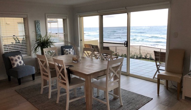 Beautiful Beachfront Apartment in The Entrance