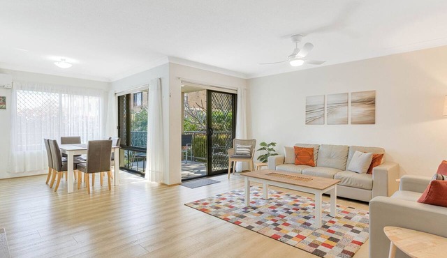 Bilinga Gardens 3 - Bilinga/North Kirra Beachfront - Min. 3 Night Stays! in Bilinga