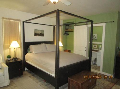 Bunkhouse on Bomoseen in Castleton