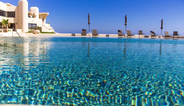 CABO Stunner~Ocean View Beach Condo with Gorgeous Sunsets Sleep 6+ in Cabo San Lucas