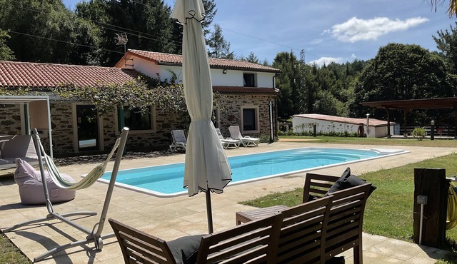 Casa Rural Rodeada de Naturaleza. A Medio Camino Ntre A Coruña y Santiago in Ordes