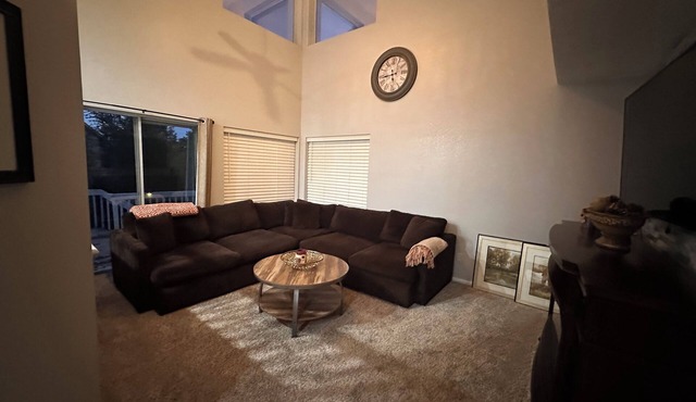 Charming Broomfield Retreat: Modern Comforts & Prime Location in Broomfield