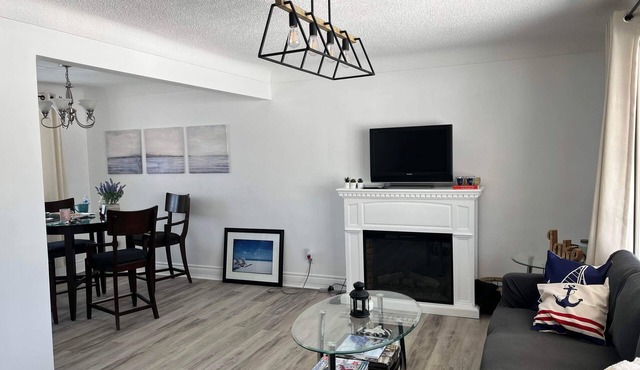 Charming Crystal Beach 3BR furnished Bungalow near the beach & restaurants. in Fort Erie