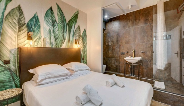 Comfortable 2BD/2BTH by Gare de Lyon! in Paris