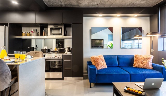 Comfortable Loft with All Amenities in Montréal