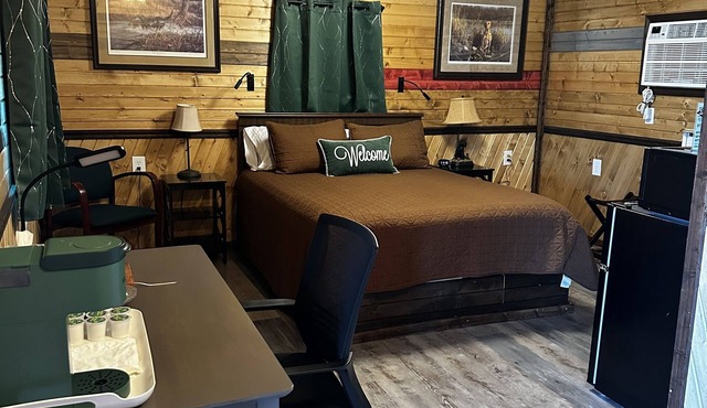 Cozy cabins on beautiful Horseshoe Lake in Olive Branch