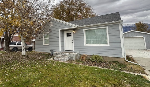 Cozy home with close access to Provo Canyon and main highways. in Orem