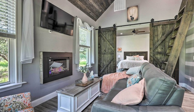 Cozy Spring Branch Cottage in Hill Country! in Spring Branch