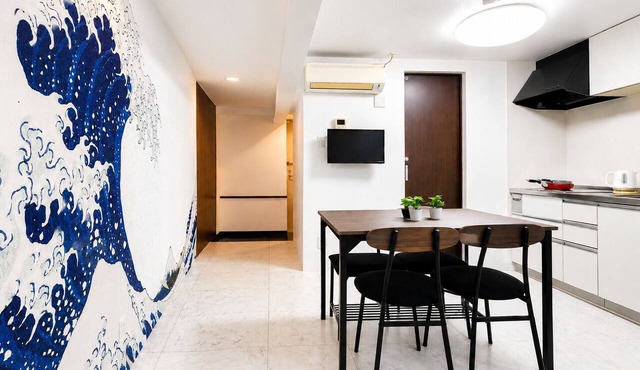 Direct Access to Namba | Modern Detached House | 1 Minute from the Station | Projector | Up to 5 Guests