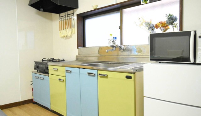 Easy Access to Tokyo/3-Story House/Entire House Rental/With Rooftop/Pets Allowed/Sleeps 5