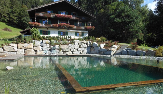 Farm on a sunny plateau * Large apartment * 10-12 pers.* NEW * swimming pond in Brixen im Thale