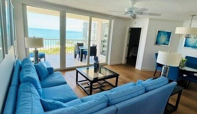 Gulf Beach Views Freshly Painted Naples Cay 10th Floor Unit! in Naples