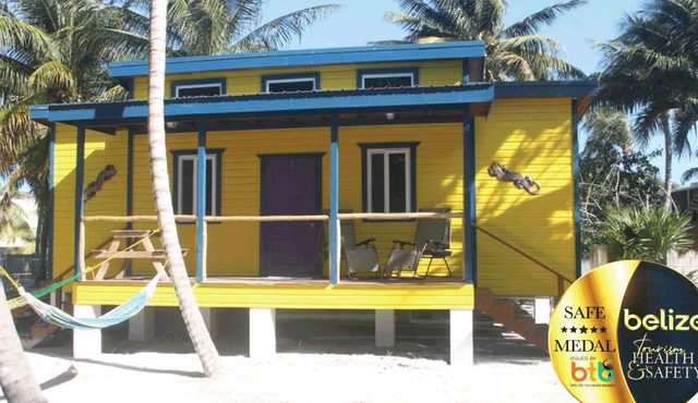 Gumbo Limbo Art Cabana - Stunning Peaceful Cabana, Steps From Ocean, Free Bikes in Caye Caulker