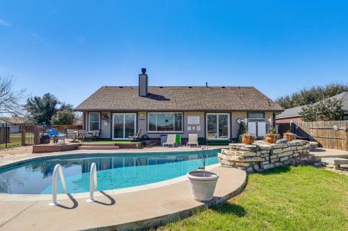 Hot Tub, Pool, & Fire Pit! Solar-Powered Hutto Gem in Hutto