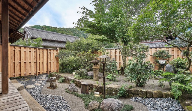 Izumigaya Craft Inn WARAKU
