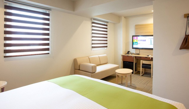 Kuretake Inn Premium Ogakiekimae