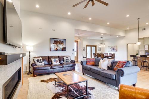 Large Group Getaway in Georgetown w/Private Pool! in Georgetown
