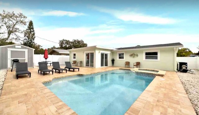 Luxury Retreat Largo - Beaches - 12PPL - Pool Spa in Largo
