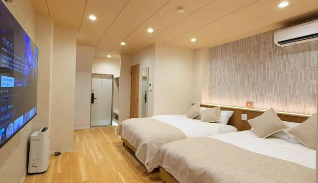 M house asakusa kaminarimon tokyo