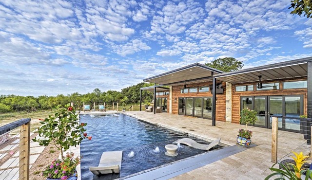 May Ranch Retreat with Pool Outdoor Paradise! in May