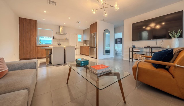 MIA Villa — Spacious Miami Getaway with Outdoor Kitchen & Central Location in Miami