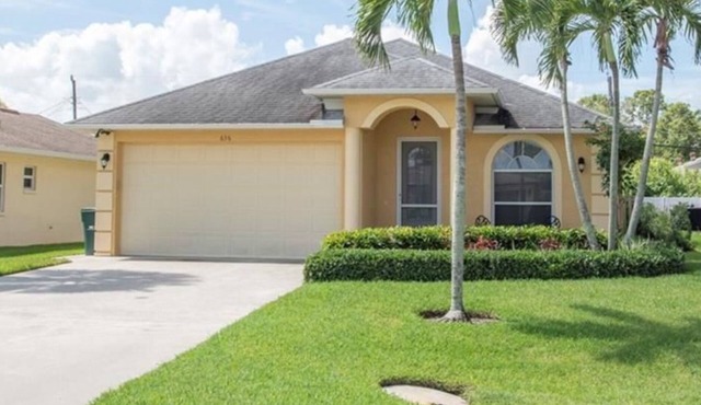 Naples Beaches Await You in This Lovely Immaculate Home! in Naples