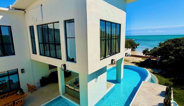 Oceanfront 5 bedroom Hibiscus House Private Villa Beach BEST Pool on the Island in San Pedro
