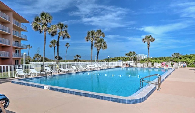 Oceanfront Cocoa Beach Condo w/View: Walk to Pier in Cocoa Beach