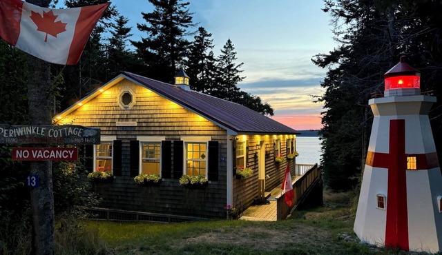 Oceanfront cottage with new Oceanfront Master BR in 2023, complete remodel 2021 in Wilsons Beach