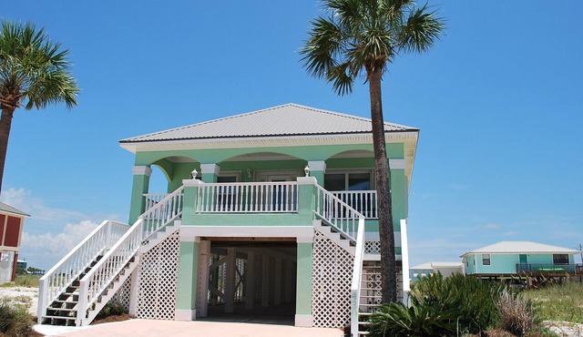 Oh the views, hear the surf Great location all year long in Gulf Shores