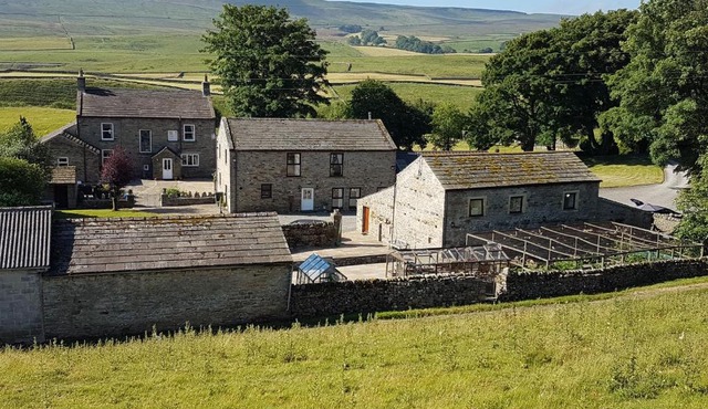 Old Camms Holiday Cottages in Askrigg