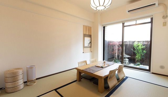 OPEN Sale! Walking distance from Umeda area/Modern Japanese/Western style rooms with Japanese-style tatami mats and garden view/Free bicycle rental