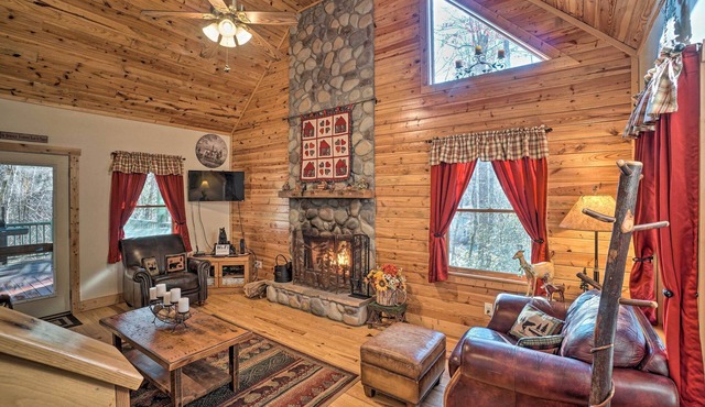 Outdoor Adventure - Charming Cabin w/Hot Tub in Sautee Nacoochee