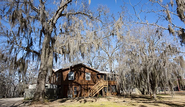 Pine Island Paradise on Caddo with Generator in Karnack