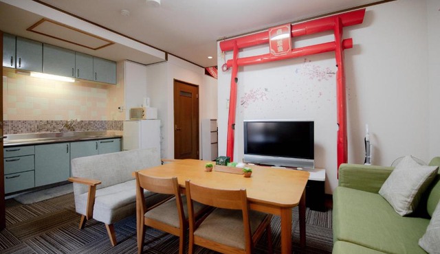 Ponpon Railway House