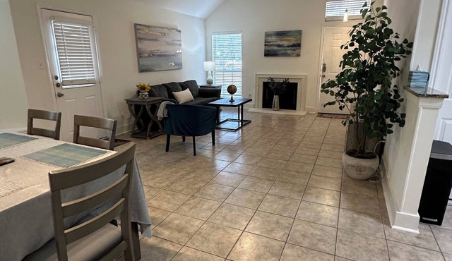 Prime NW Austin TX near Domain, Apple, Oracle, high tech corridor upgraded home! in Austin