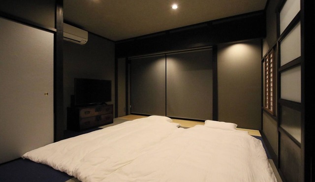 Rent a Kyoto townhouse with a garden to experience/Kyoto City Kyōto