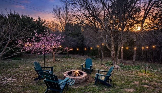 River Access, Starlink, Fire Pit, W/D, Monthly Discount, Peaceful in Mcgregor