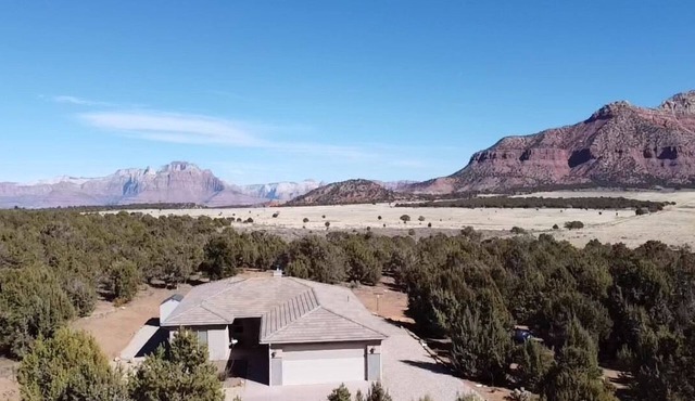 Southern Utah getaway in Apple Valley