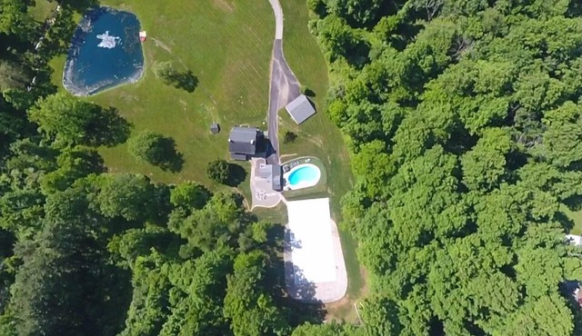 Spacious 5-bedroom farmhouse near Coatesville in Coatesville