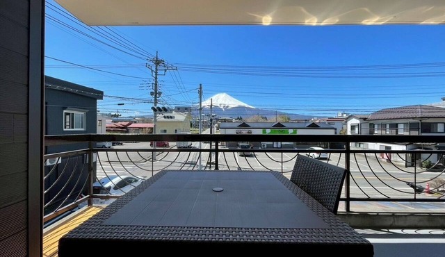 Spectacular view of Mt Fuji Balcony available | Modern and beautiful accommodation for rent/Fujiyoshida Yamanashi