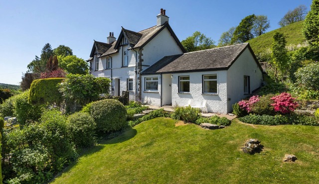 Stamp Howe - 4-bedroom property overlooking Troutbeck Valley. in Windermere