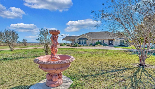 The Getaway Hideaway - Pool & Spa in McGregor