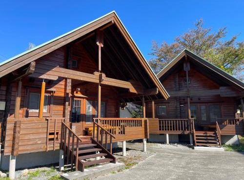 Three Peaks Log スリーピークス ログ in Hakuba