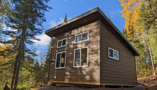 Woodsy Personal Retreat Cabin - "Solitude" in South Range