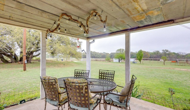 Working 96-Acre Texas Ranch Escape w/Horses, Cows in Sidney
