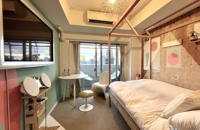 5 min walking from Shibuya crossing, cozy and designed studio, Blue 2