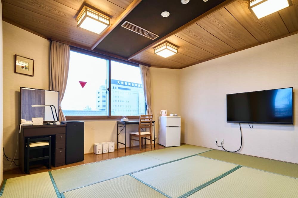 Ogaki House | Japanesestyle room A Japanese and Western buffet / Ogaki Gifu