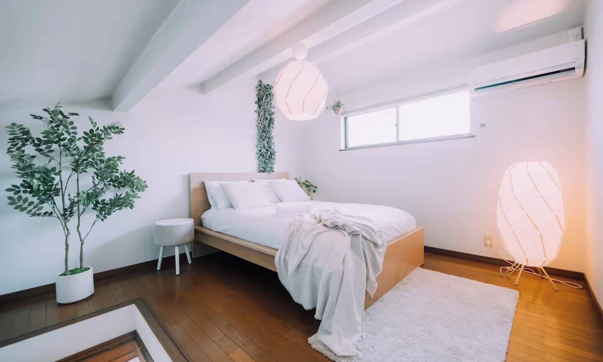 Joto House | Osaka Castle House, Sleeps 14, Pet OK · Parking