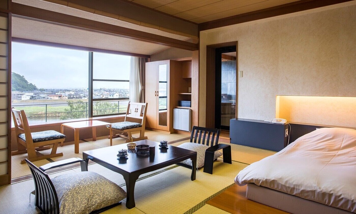 Izu Nagaoka Onsen House | Fugaku Hanabusa